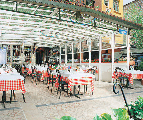Alzer Hotel 10